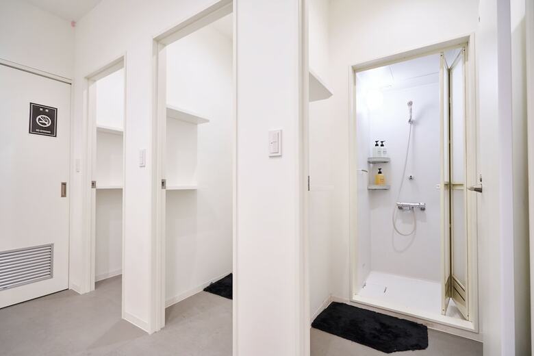 Hostal Catalyst Art Hotel Shinsaibashi
