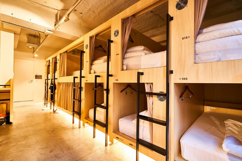 Hostal Catalyst Art Hotel Shinsaibashi