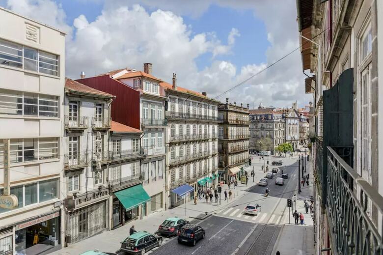 Apartamentos Porta 33 Bed & Bath