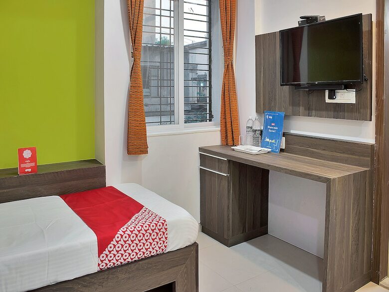 Oyo 11634 Hotel The Upper Room