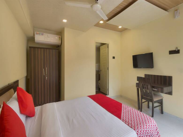 Oyo 11545 Hotel Gargi Executive