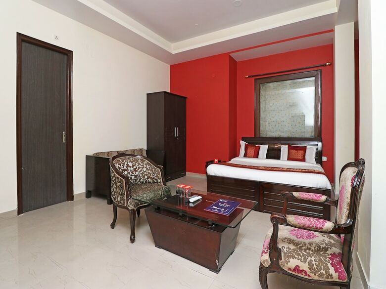 Hotel Oyo 11925 Krishna 26