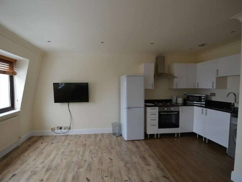 Central Comfort Serviced Apartments