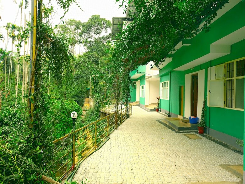 Hotel Oyo 11516 Wayanad Royal Stream
