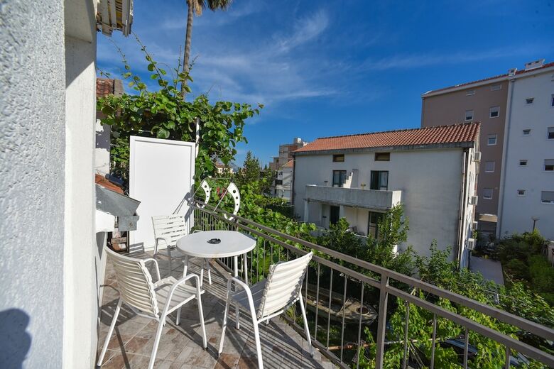Bonik Apartments