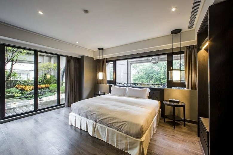 Apartamentos J Palace Residence