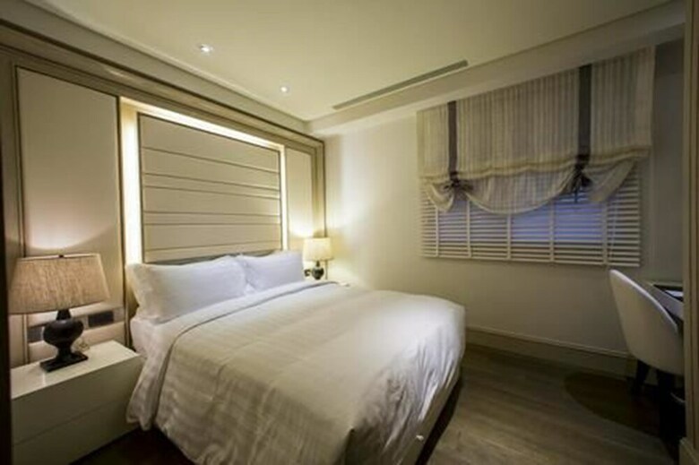 Apartamentos J Palace Residence