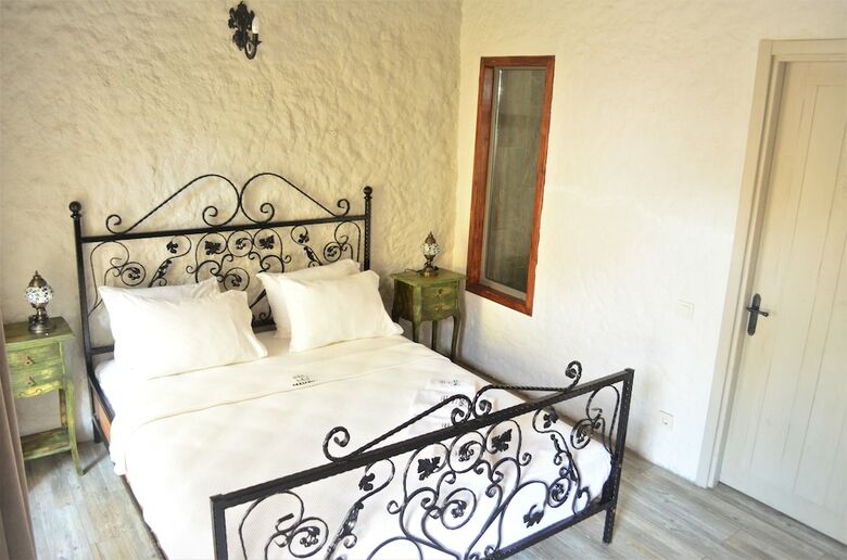 Hotel Mahzen Alacati - Adults Only