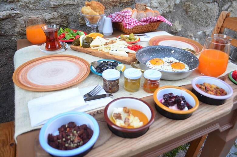 Hotel Mahzen Alacati - Adults Only