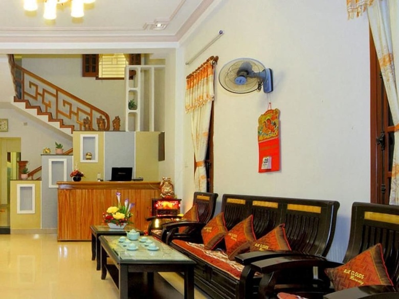 Hotel Blue Clouds Homestay