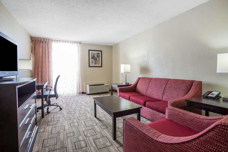 Clarion Hotel
