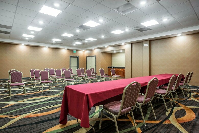 Clarion Hotel