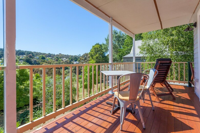 Bed & Breakfast Balconies Lakeside