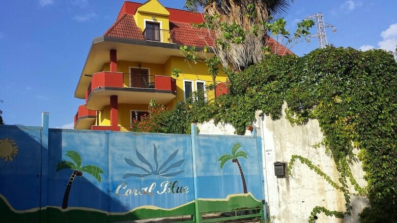 Hotel Bed And Breakfast Coral Blue