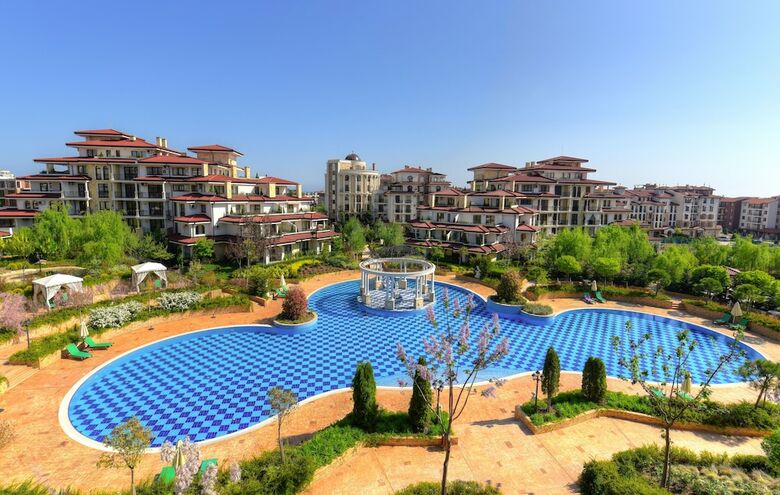 Residencia Apartments In Complex Poseidon