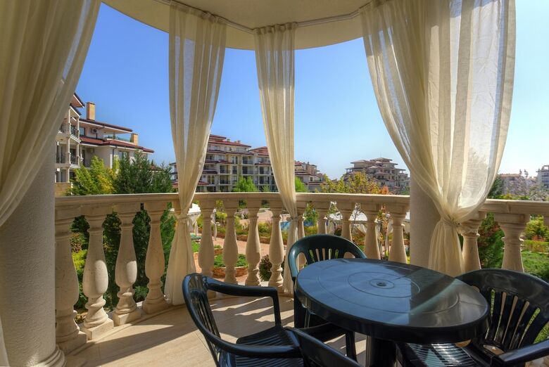Residencia Apartments In Complex Poseidon
