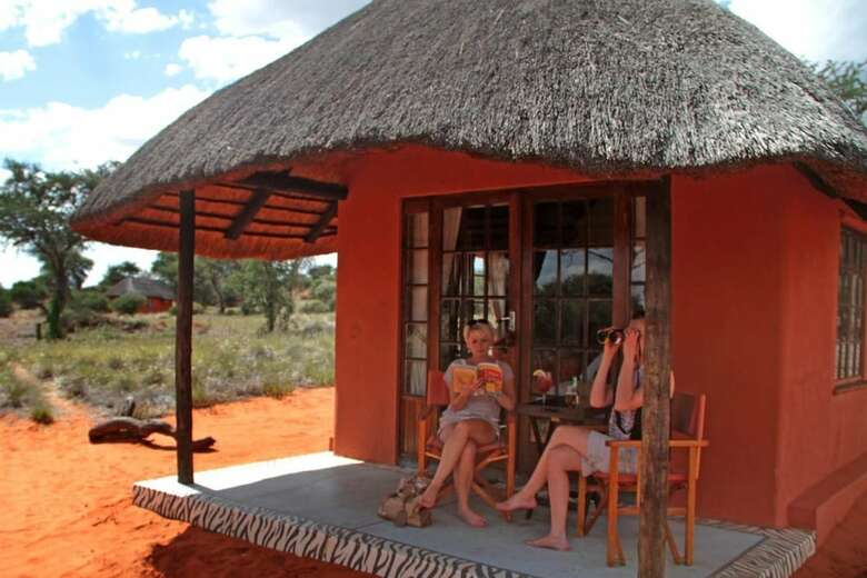Posada Camelthorn Kalahari Lodge