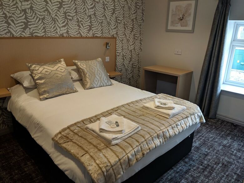 Hotel The Queens Head Durham