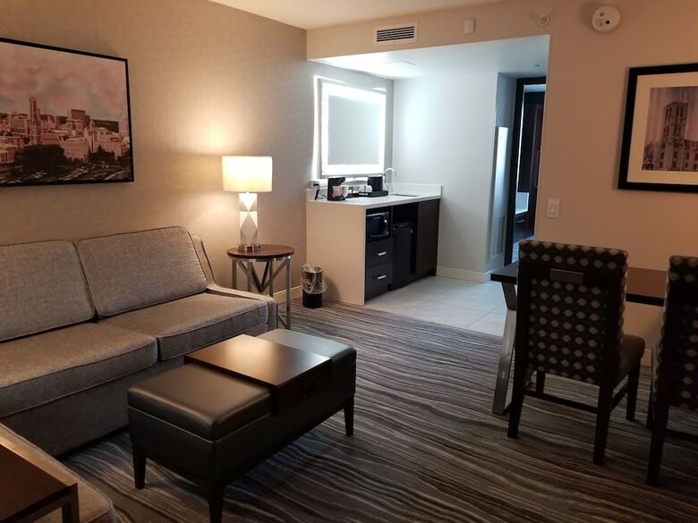 Hotel Embassy Suites Syracuse