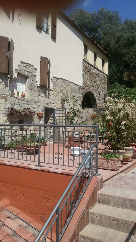 Madonna Del Poggio