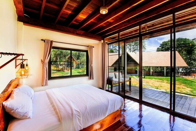 Hotel Phayamas Private Beach Resort