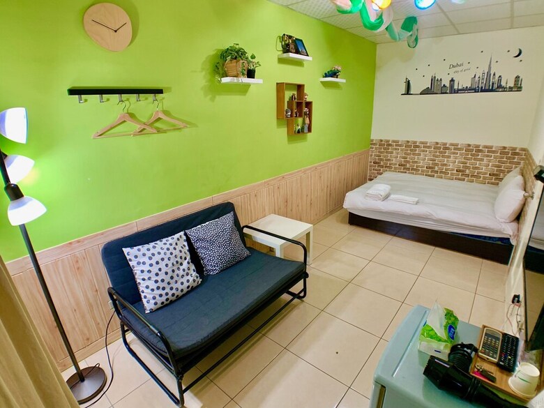 Hotel Feng Chia Europe 4
