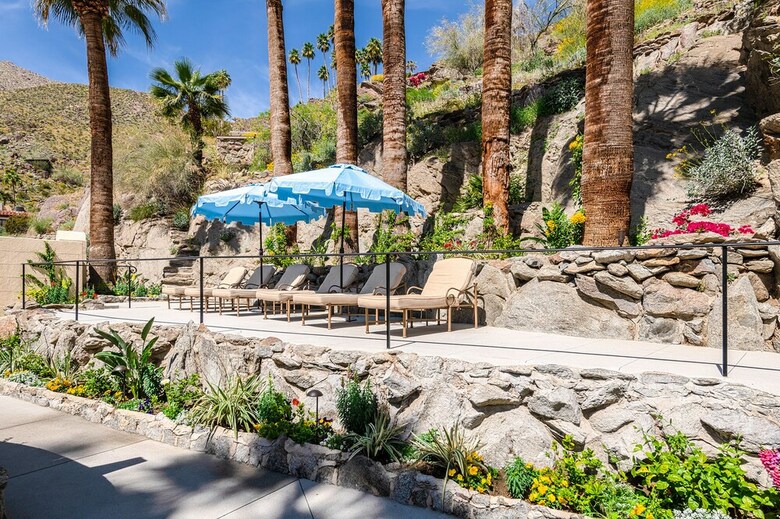 Hotel The Willows Historic Palm Springs Inn