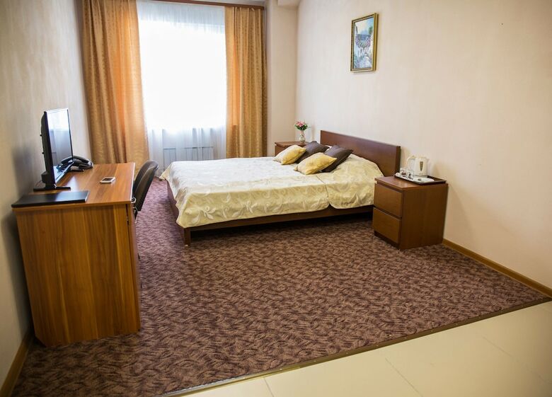 Hostal Hotel & Hostel Klever