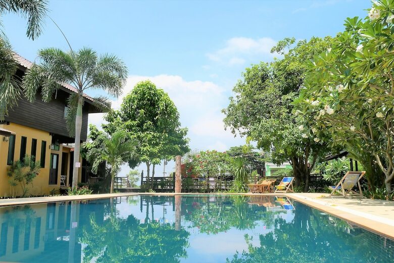 Hotel Home At Chan Resort