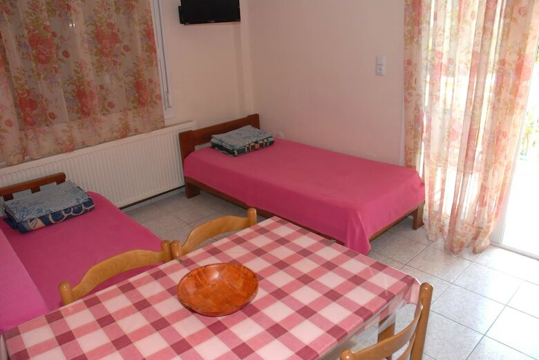 Anestis Apartments