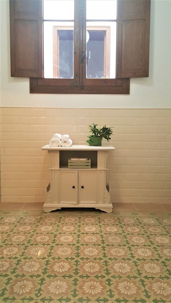 Hotel Los Canaritos Guest-house