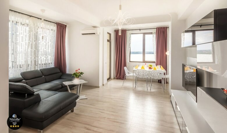 Apartamentos Deluxe Nicolle Solid Residence Mamaia