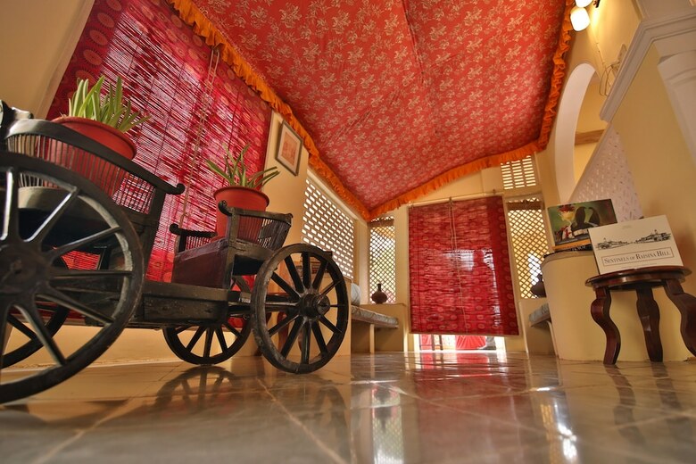 Hotel Roop Niwas Kothi
