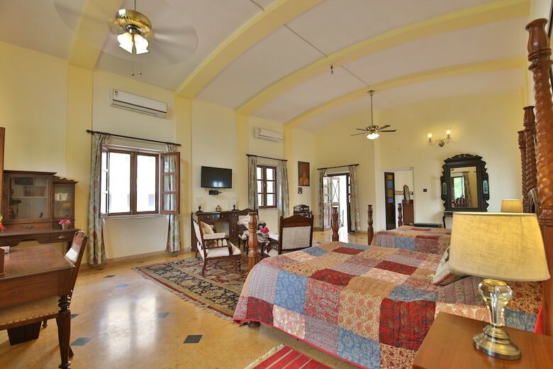 Hotel Roop Niwas Kothi