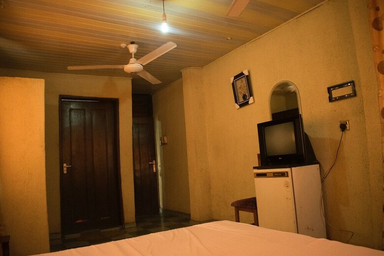 Hotel Amenze Guest House