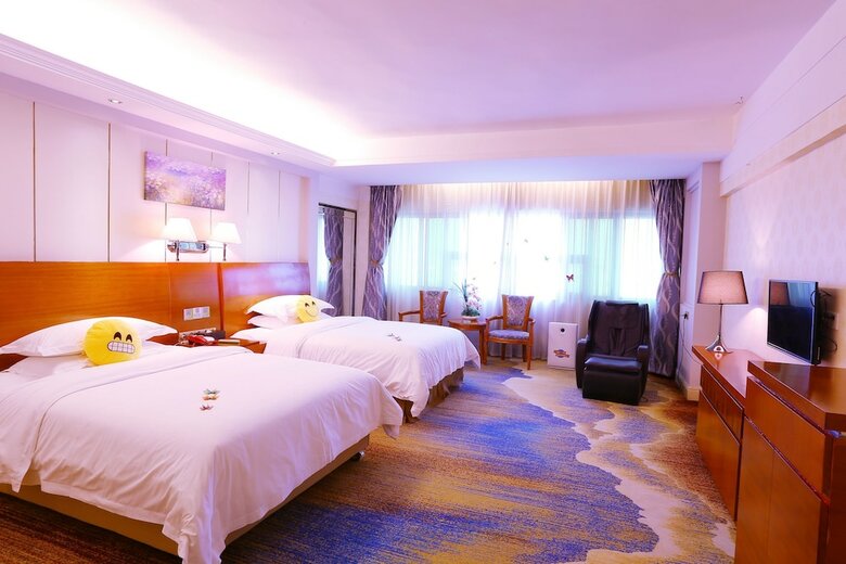 Victoria Hotels