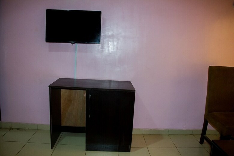 Masbat De-kings Hotel