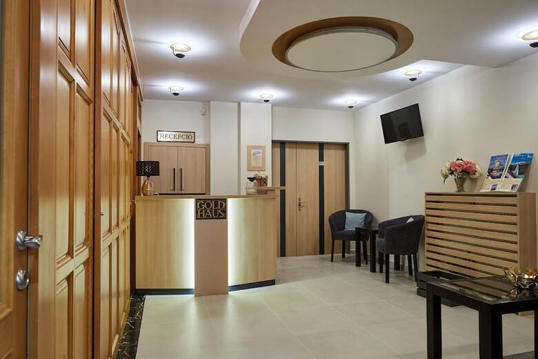 Pension Gold Haus Panzi�