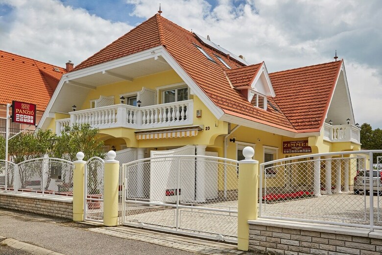 Pension Gold Haus Panzi�
