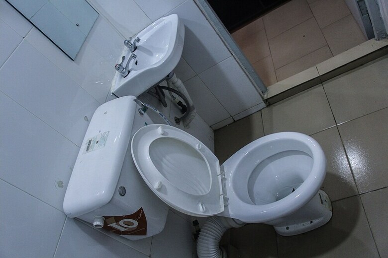 Hotel New Travellers Lodge & Suite