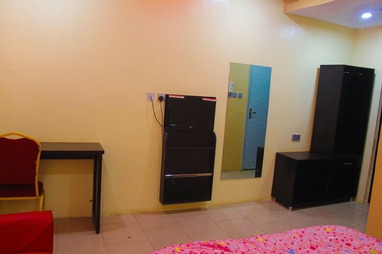 Hotel New Travellers Lodge & Suite