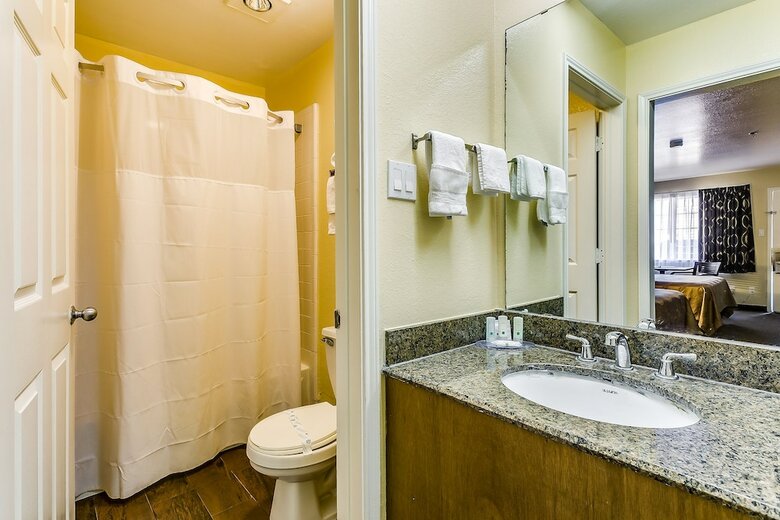 Hotel Quality Inn & Suites