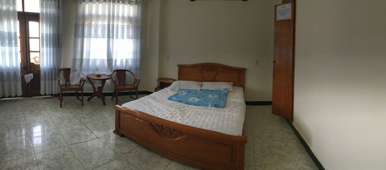 Tay Ho Hotel