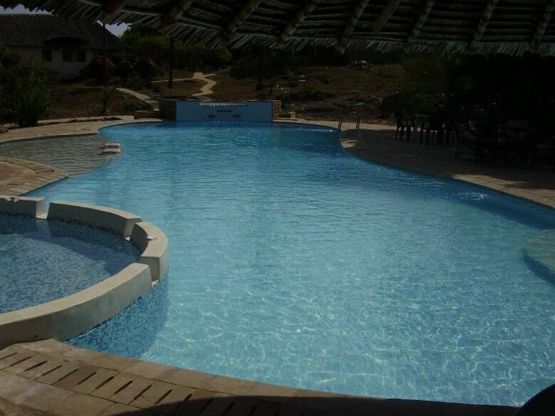 Apartamentos Maweni Beach Cottages