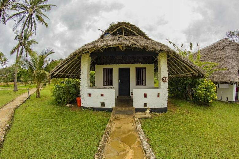 Apartamentos Maweni Beach Cottages