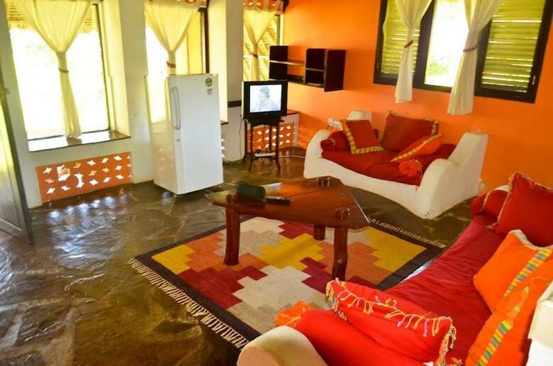 Apartamentos Maweni Beach Cottages