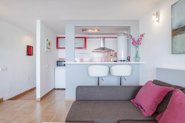 Eden Roc Beachfront Apartments