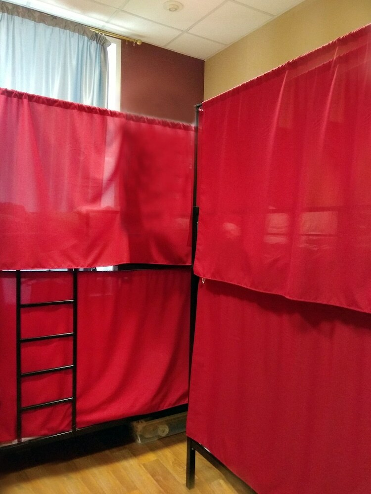 Hostal Fortuna Inn - Hostel