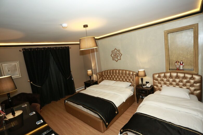Hotel Hymetis Palace