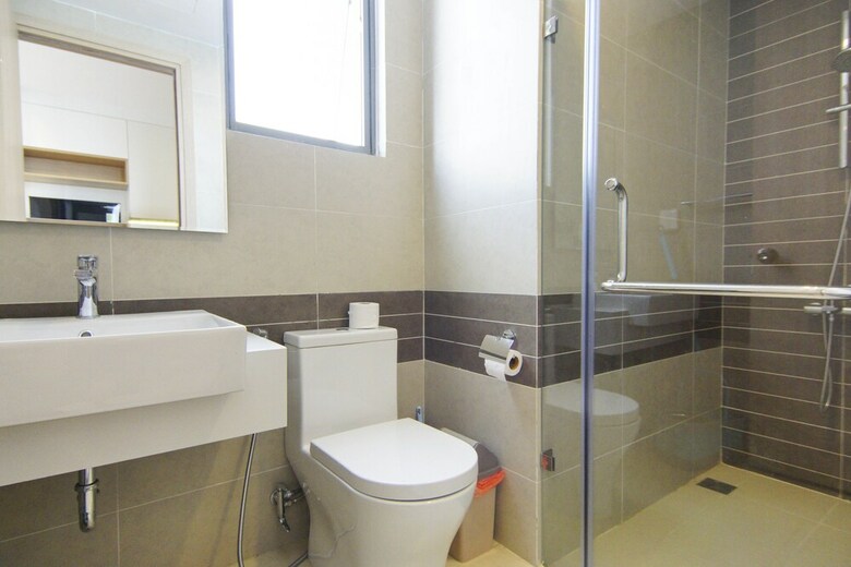 Rivergate Apartment